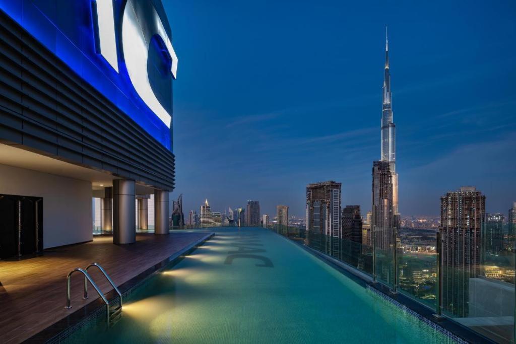 Paramount Midtown -Stunning 2 Bedroom Apt With Burj-Khalifa View Dubai Exterior foto